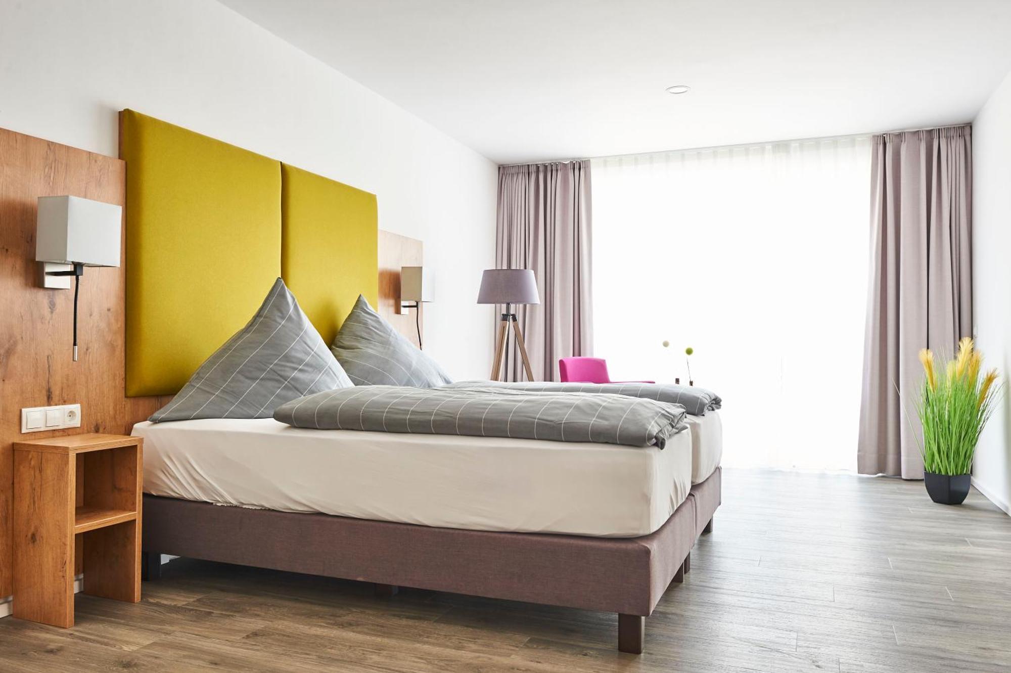 Vareler Brauhaus-Hotel Varel Dangast Екстер'єр фото