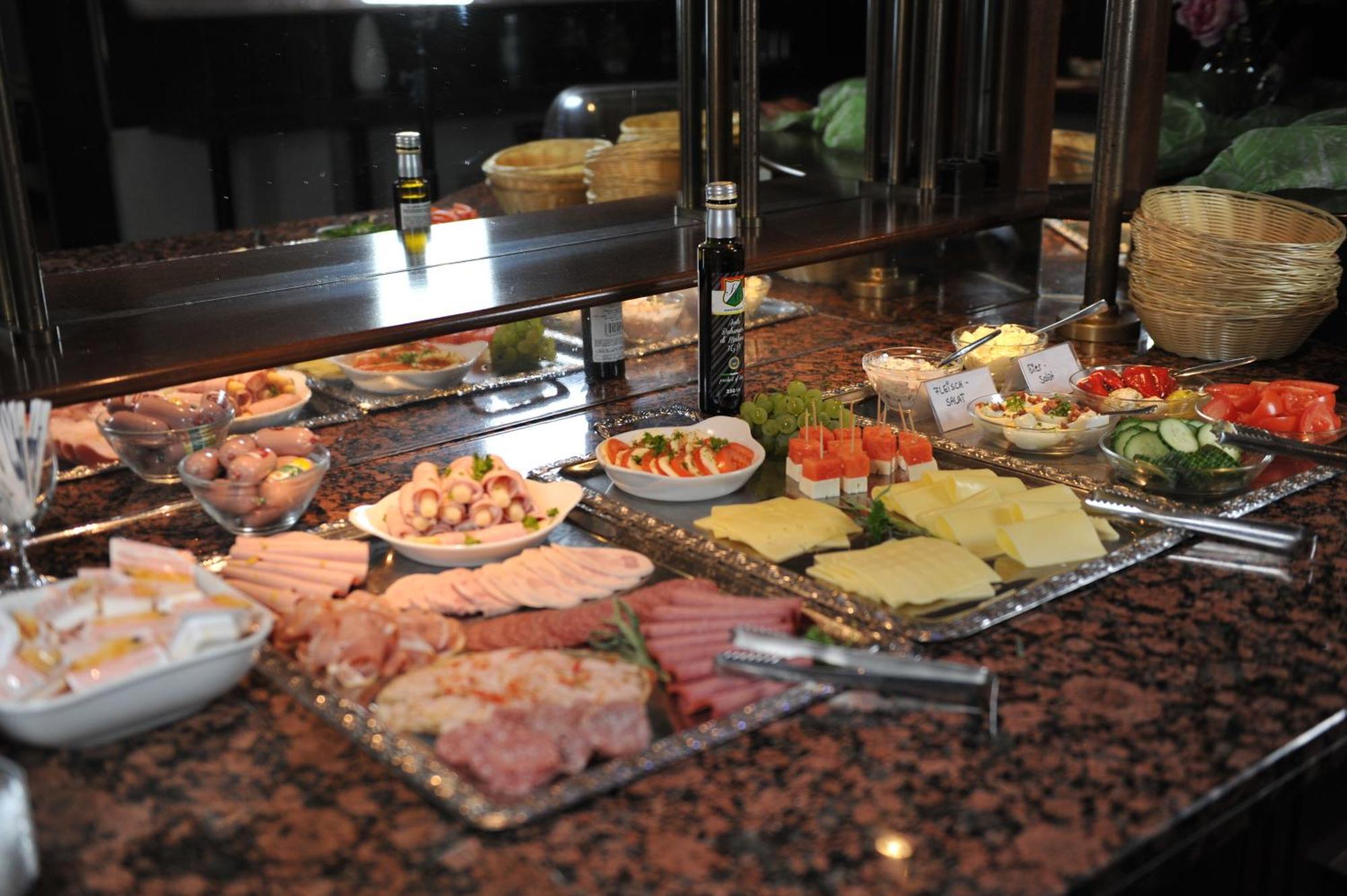 Vareler Brauhaus-Hotel Varel Dangast Екстер'єр фото